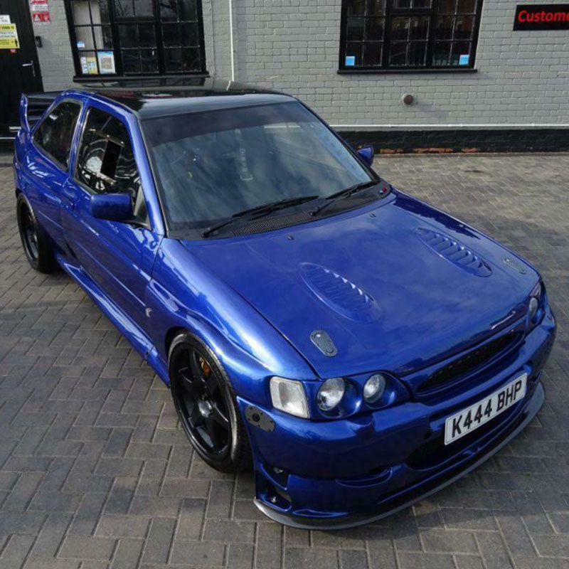 Deze Ford Escort RS Cosworth kan van jou zijn!