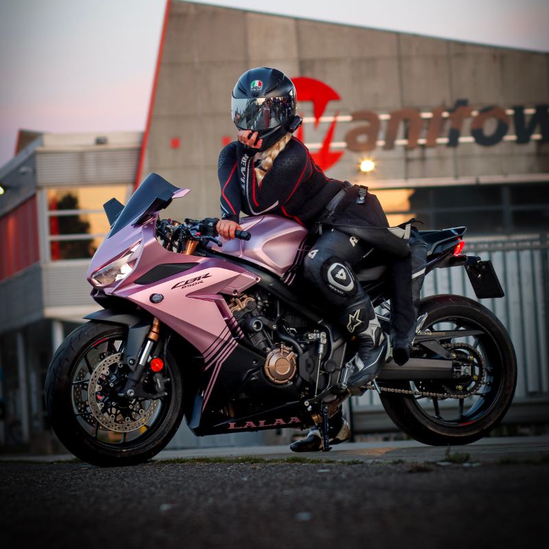 Honda cbr new arrivals pink